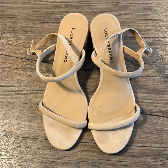 Nude Sandals - Picture 1 of 3